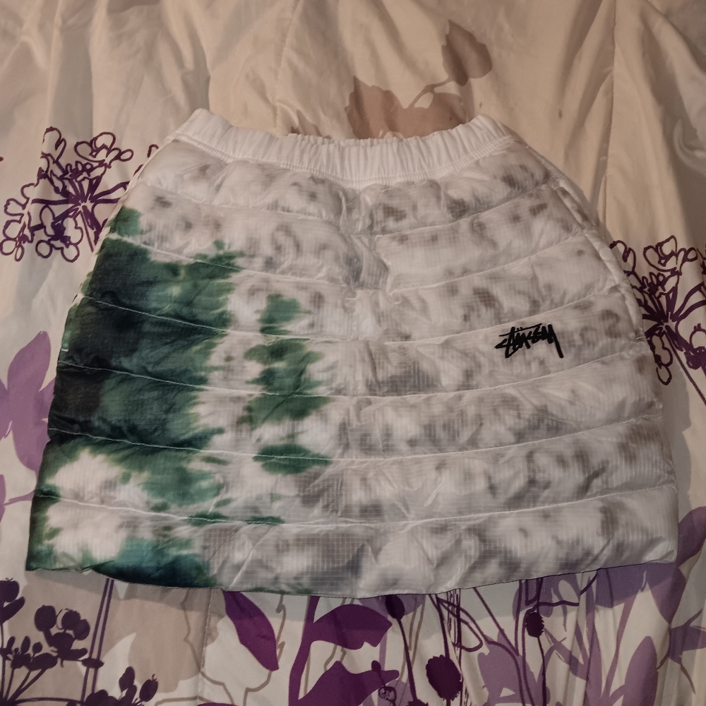 Stussy White and Green Ribbed Bubble Mini Skirt